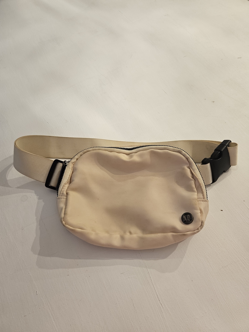 lululemon athletica Beige Belt Bag / Fanny Pack